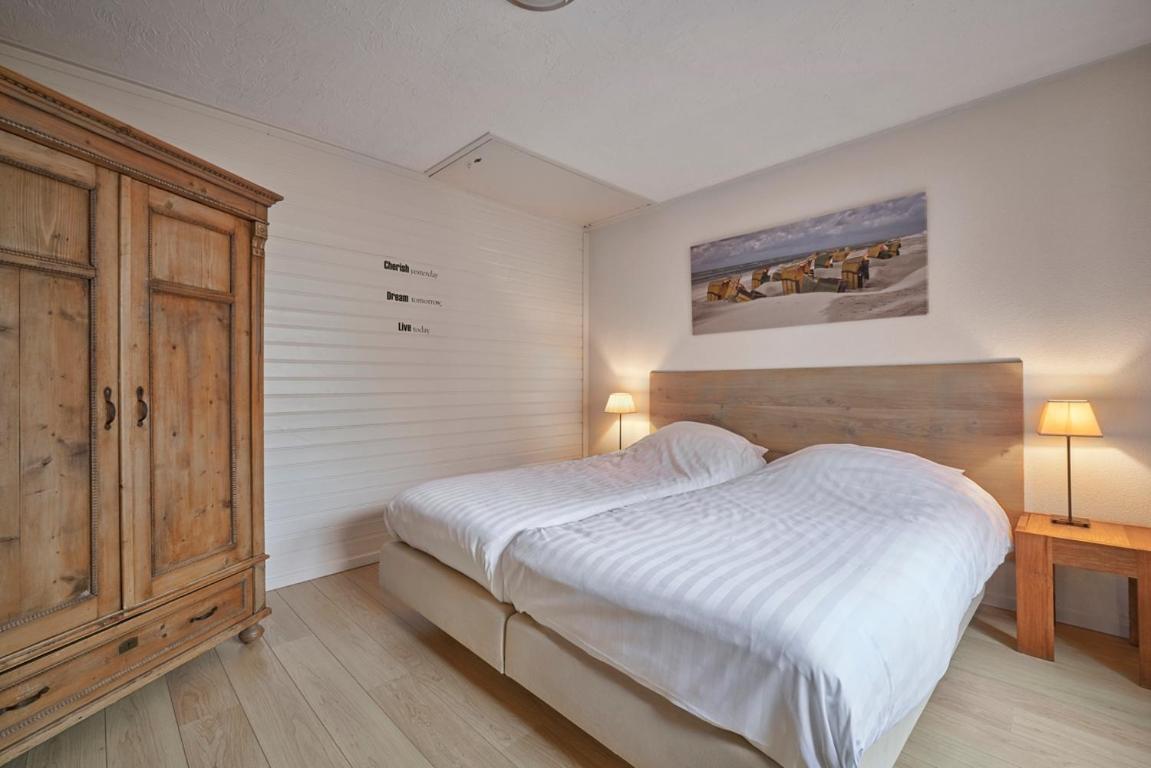 Apartments Four Seasons Voorstraat Egmond aan Zee Esterno foto